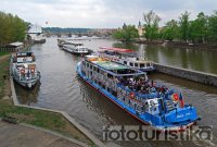 Sightseeing boat cruises