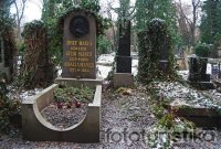Olšany cemetery