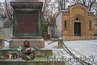 Olšany cemetery